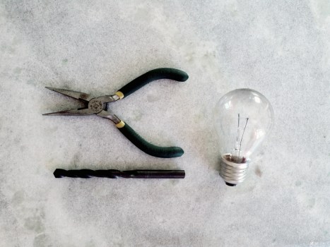 materiais para lâmpada